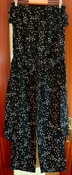 Macacão preto e branco da marca Seanna