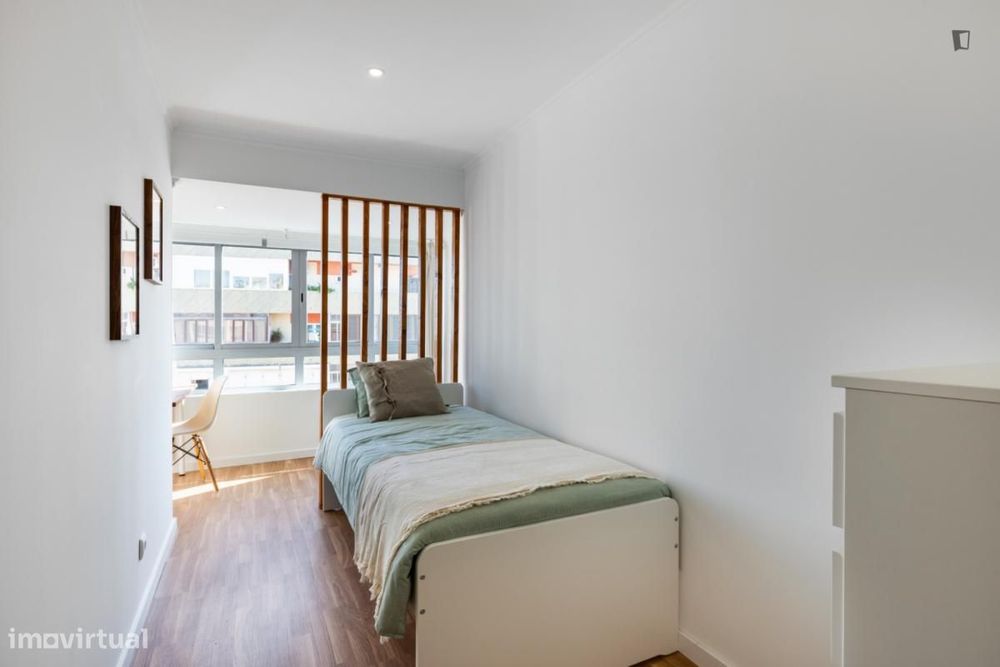 Quarto - localizado em Olaias Lisbon