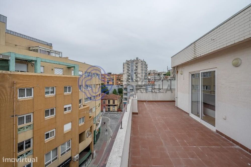 T2 Recuado recentemente remodelado com terraço | Centro de Gondomar
