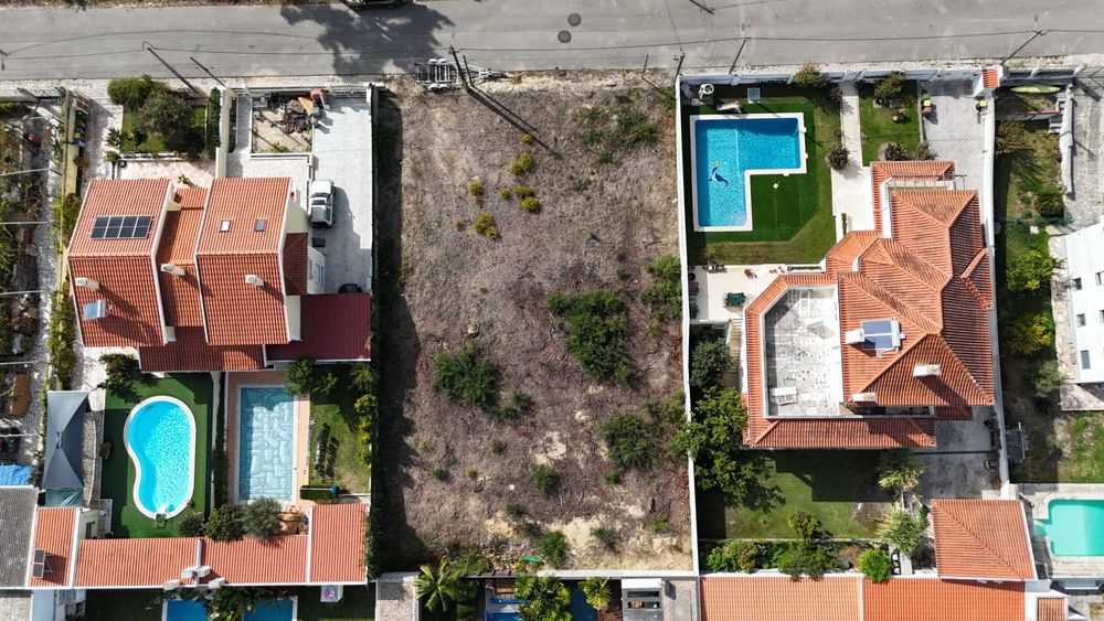 terreno com 1.000m2 na Marisol, pronto a construir