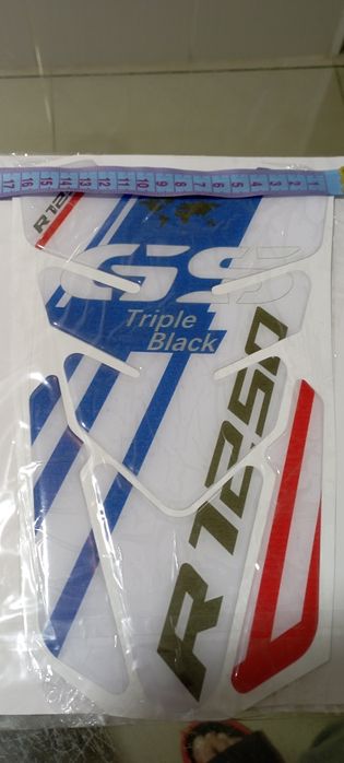 Наклейка на топливный бак мотоцикла