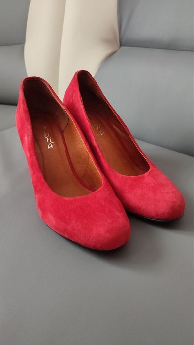 Туфлі жіночі ILONA 38 розмір червоні велюрова шкіра