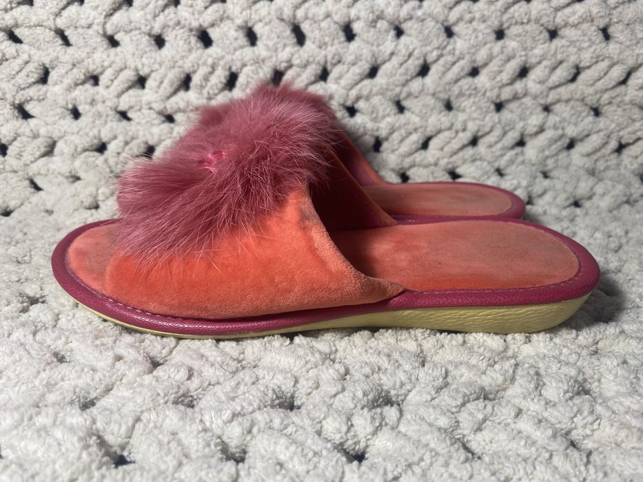 Домашні капці коричневі