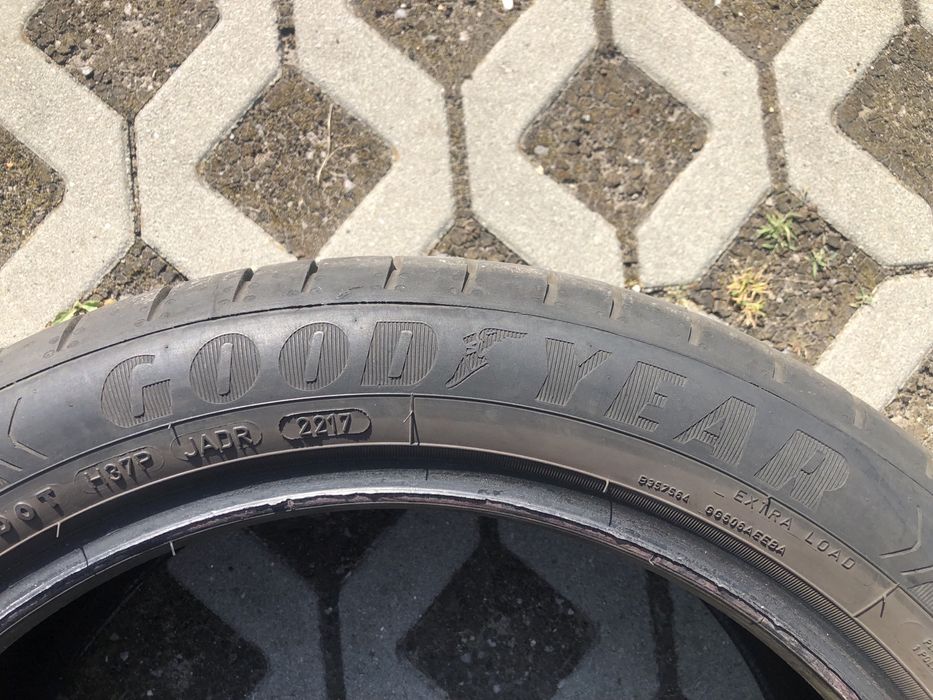 Goodyear EfficientGrip Performance  205/50R17 93W