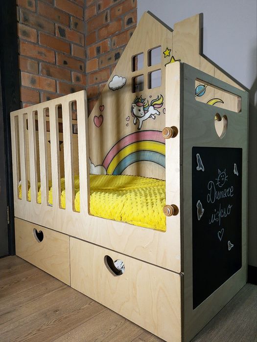 Дитяче ліжко та тумба, комплект з фанери з малюнками, 0-5 років