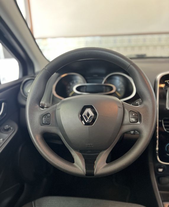 Renault Clio IV 1.5 DCI Poucos Quilómetros