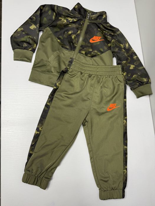 Костюмчик Nike 74-80 см