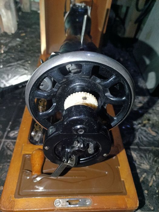 Швейная машинка ручная