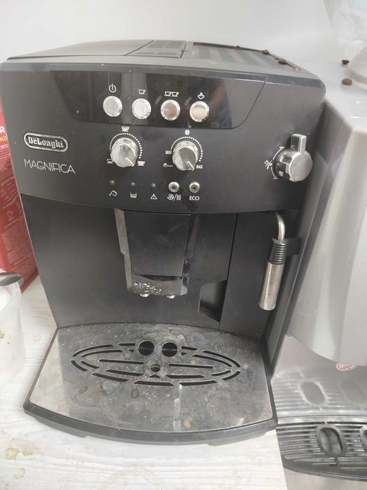 Кавомашина De’Longhi Magnifica — автоматична