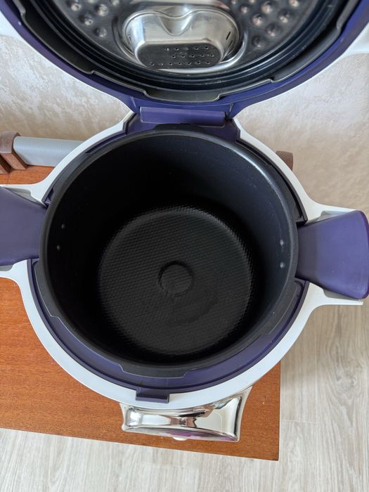 Мультиварка скороварка MOULINEX Cook4Me CE7011