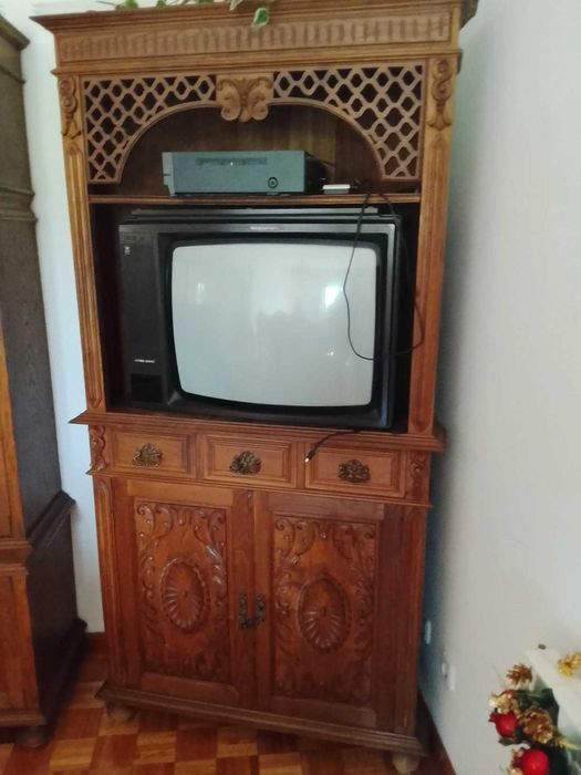 Movel de esquina para TV e Aparelhagem de som
