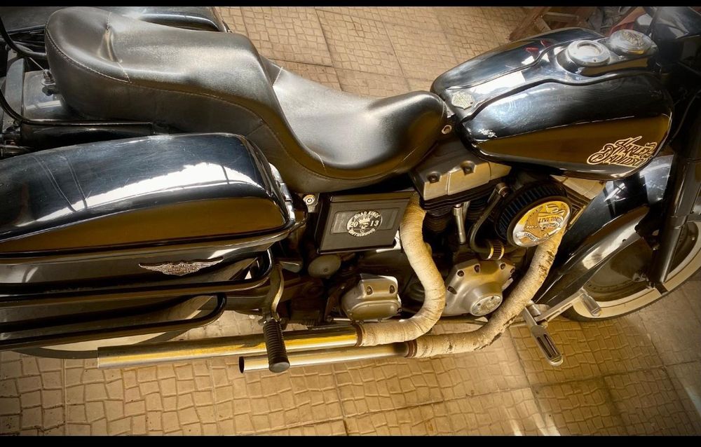 Harley davidson dyna super glide fxd