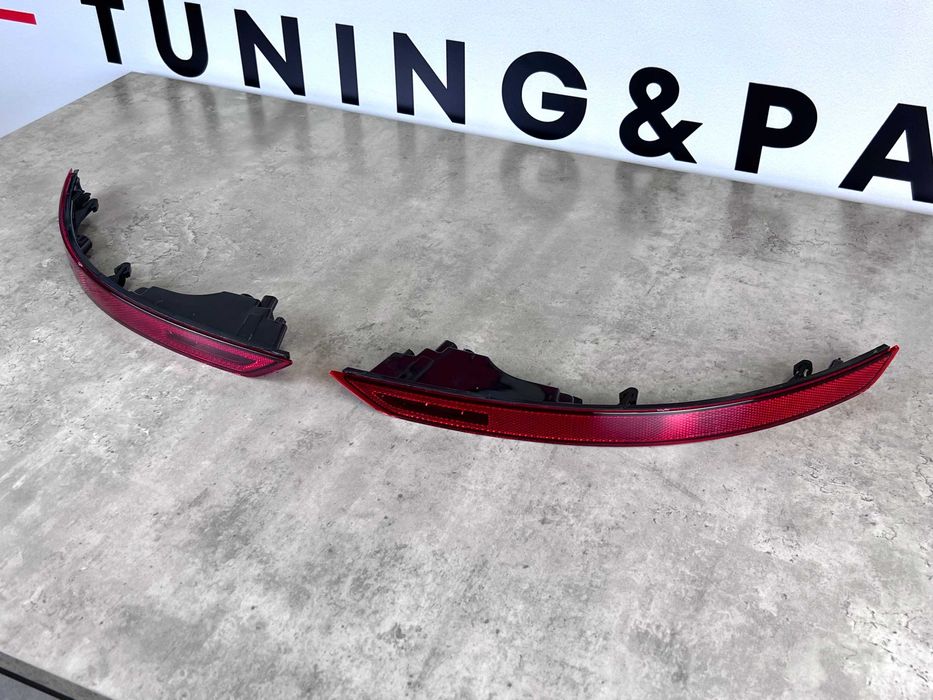 Відбивач ( катафот ) - S Line - AUDI Q8 - 4M8945701 / 4M8945702