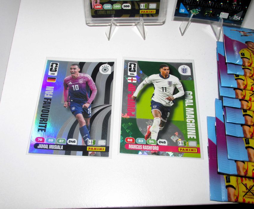 Messi, Ronaldo, Musiala, Rashford + 10 Boosters Panini