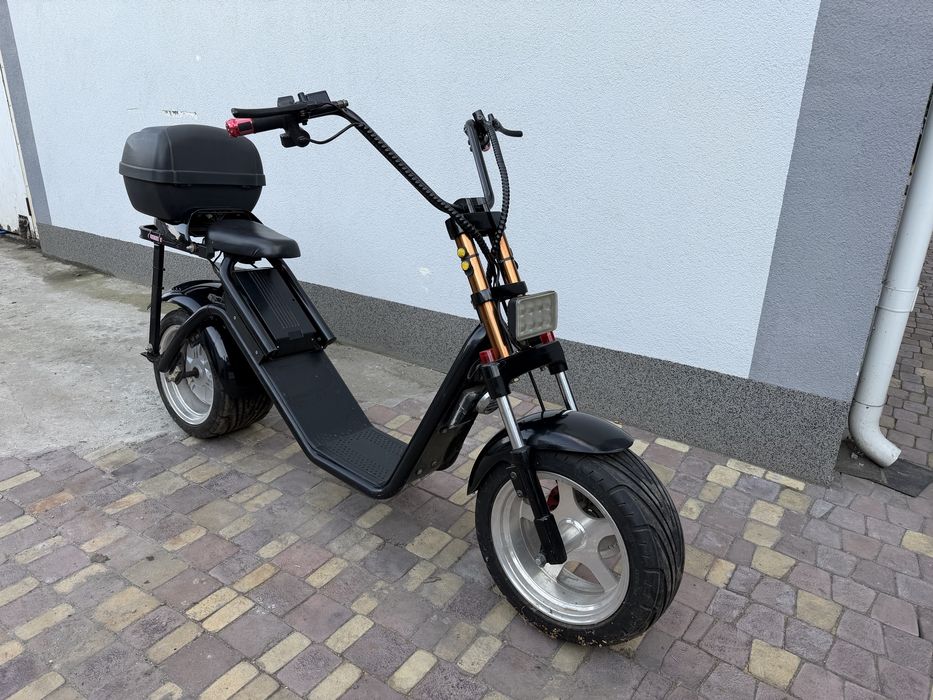 Продам електро скутер citycoco caigees