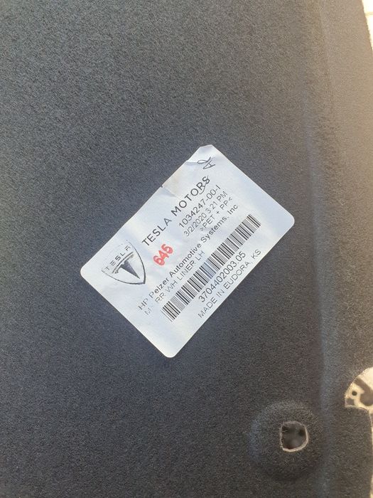 Tesla model X подкрылок, подкрыльник, підкрилок, 1034247-00-I