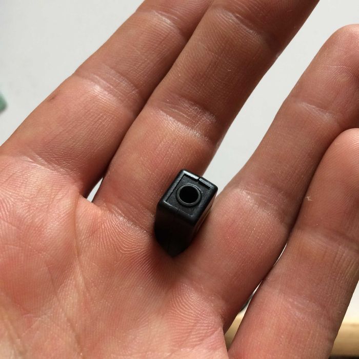 перехідник аудіо для телефона Nokia. MiniJack to MicroJack 3,5мм 2,5мм