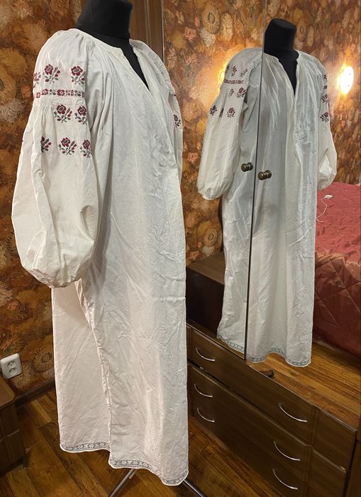 Вишита стародавня сорочка ручна робота