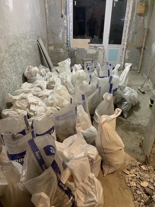 Вивіз будівельного сміття. хламу. непотрібних речей