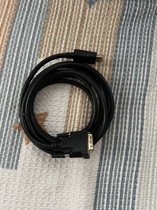 Кабель DVI -DisplayPort