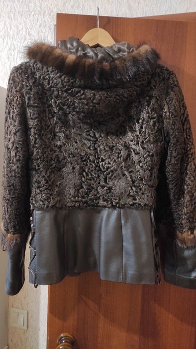 Натуральна куртка , шкіра+каракуль