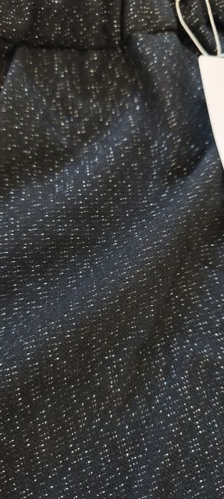 Czarne spodnie XS złota nitka nowe moodo