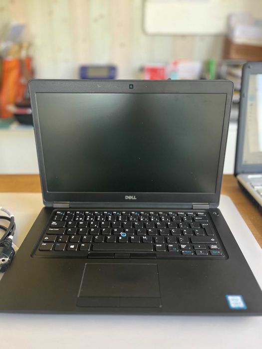 Portátil DELL Latitude 5490 Proc. Intel i5-8350 8ª ger. 14" 8GB 256SSD