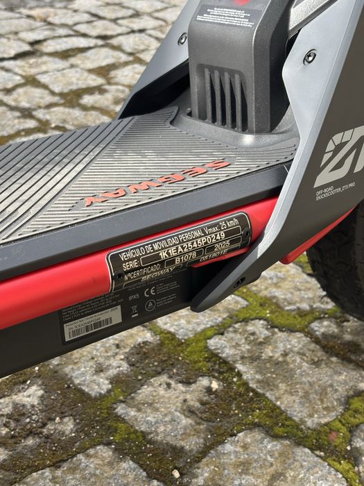 Trotinete elétrica - Segway 3 Pro
