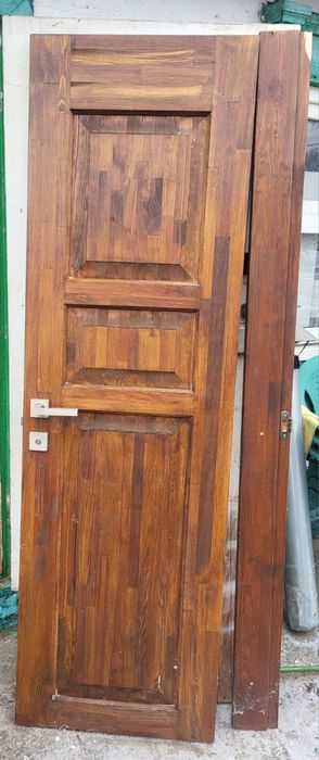 Продам дверь  б/у