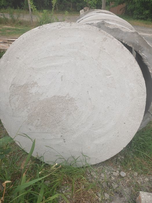 Kręgi betonowe/600x 1000 pokrywy