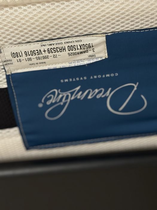 Cama de casal Sklum + colchão