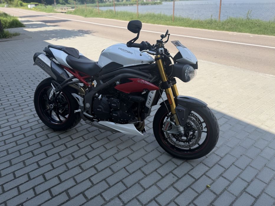 Triumph Speed Triple 2016 VIN SMTTPN255GG754394 фото оголошення 2 з 15