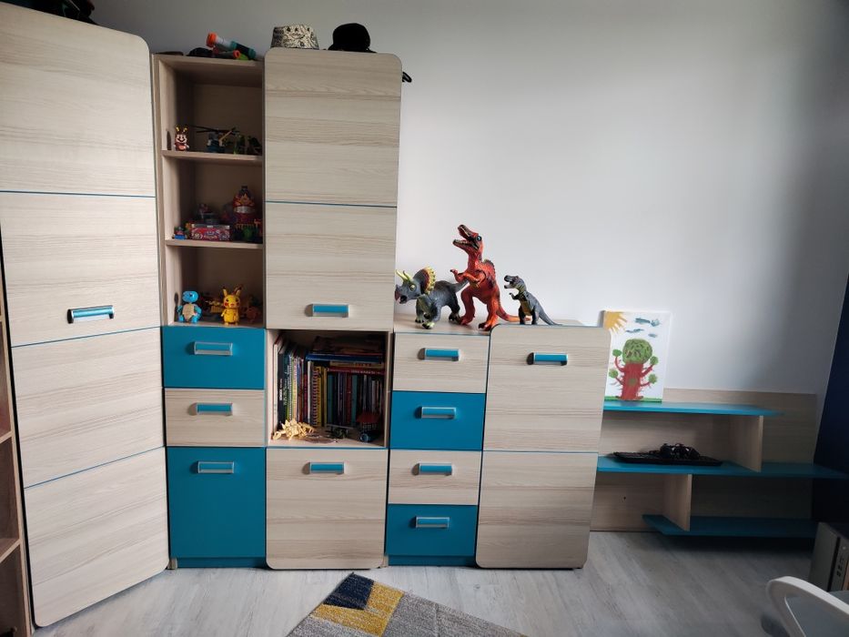 Komplet mebli młodzieżowych