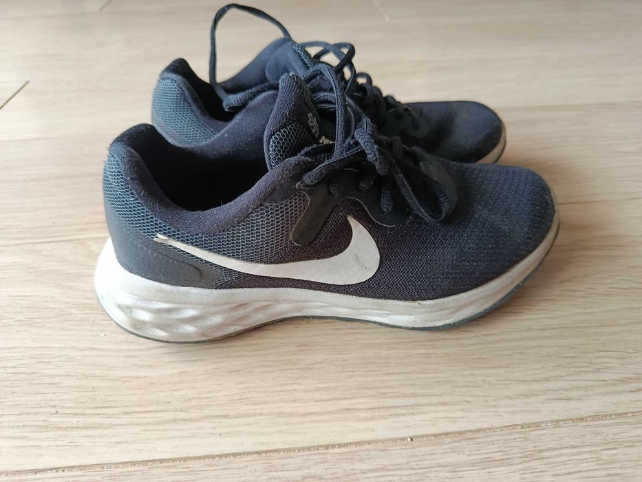 NIKE REVOLUTION 6 jest nature r. 36,5