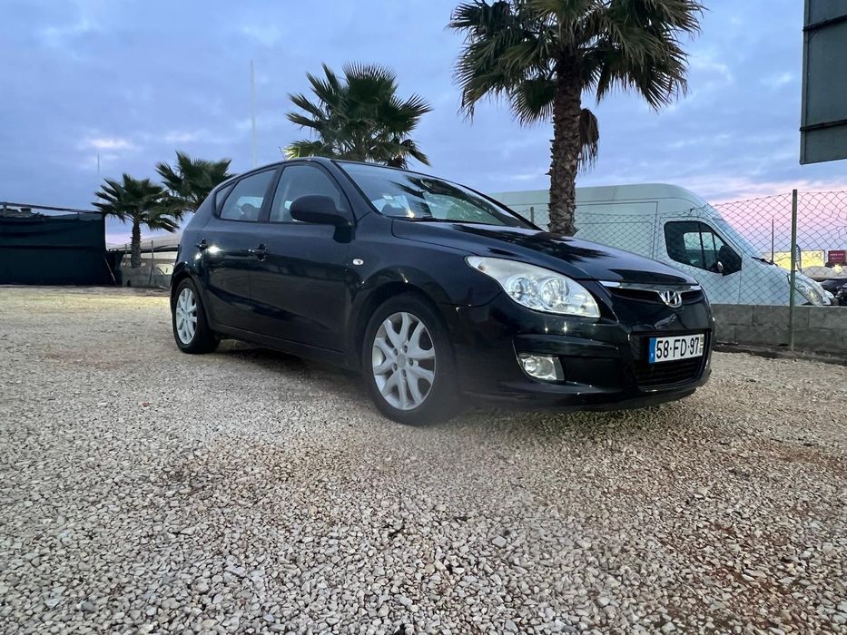 Vende se viatura usada mas em bom estado