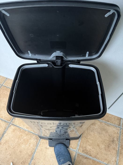 Balde lixo Curver 50L