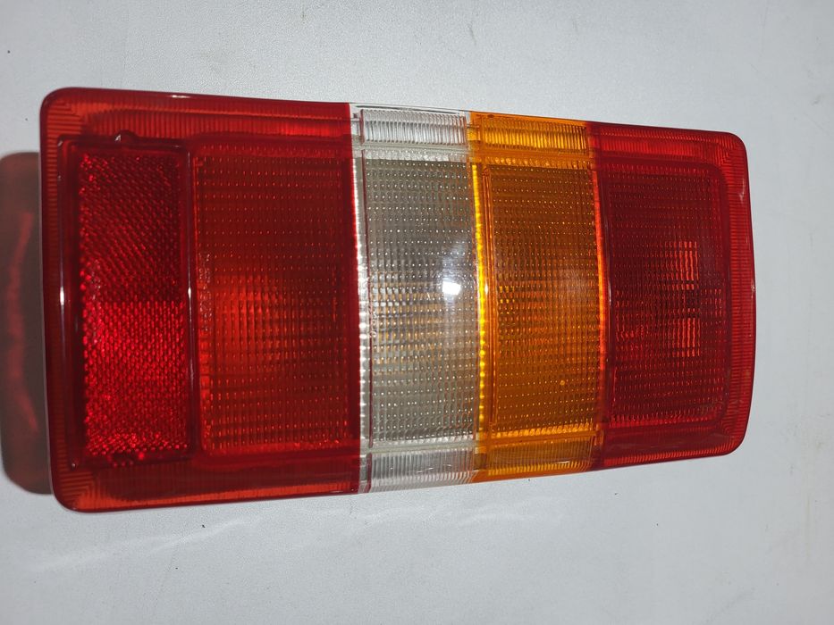 Farolim trás direito Renault Trafic novo