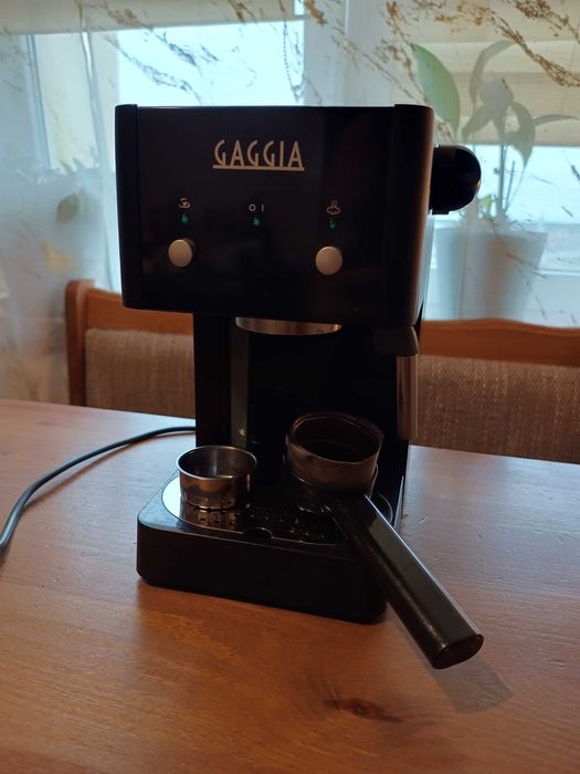 Ekspres kolbowy Gaggia Gran Style RI8423/12, o mocy 1025 W