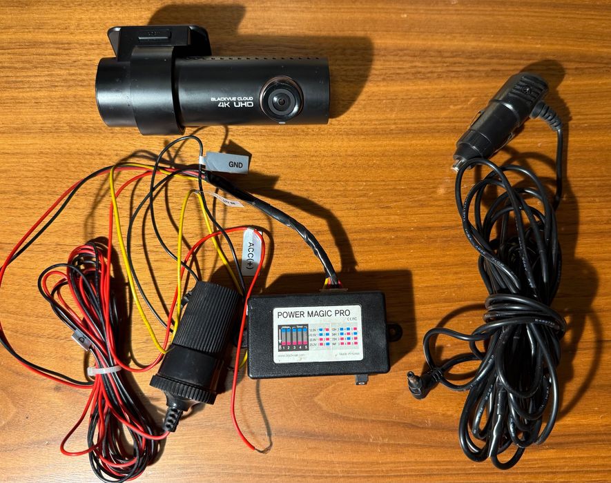 Wideorejestrator BlackVue 4K UHD DR900S-1CH karta 16GB Power Magic Pro