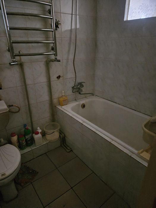 Сдаю 2к квартиру на Досааф  с Агв