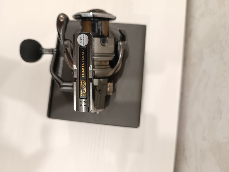 Shimano 24 Twin power 4000PG