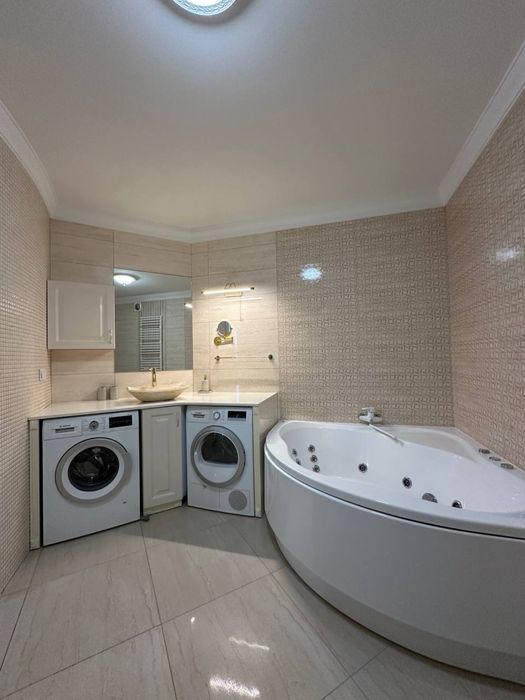 Квартира з гарним краєвидом і власною сауною, відпочинковою зоною…