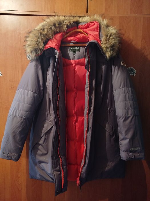 Продаю пуховик Outventure