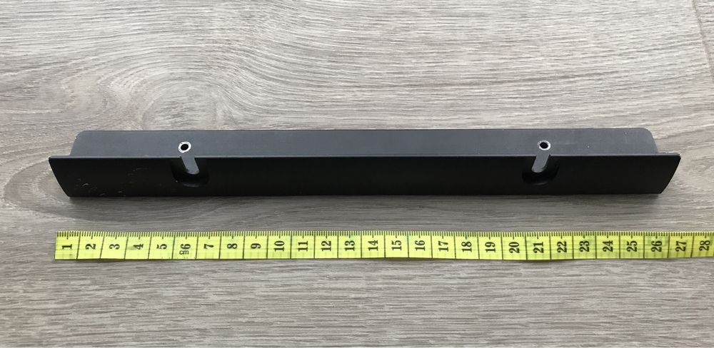 Алюминиевая планка для крепления на стену 26см