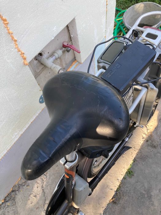 Робочий електровелосипед GIANT TWIST 28 колеса повний комплект