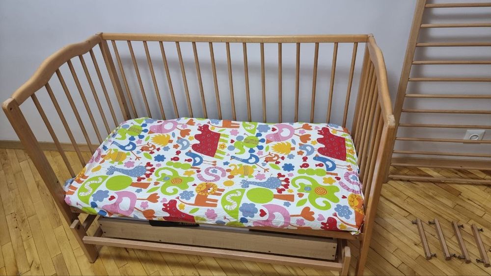 Дитяче ліжичко з вільхи