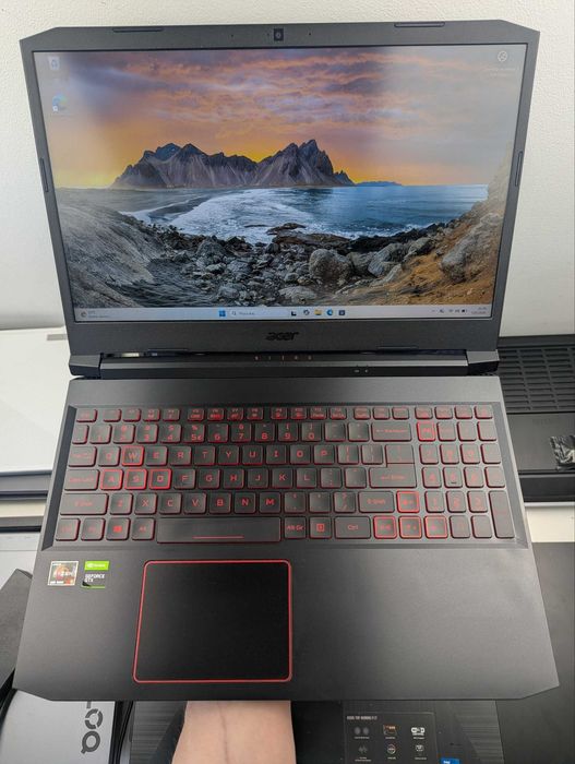 LAPTOP GAMINGOWY Acer Nitro GTX 1650 R5 4600H 144 hz