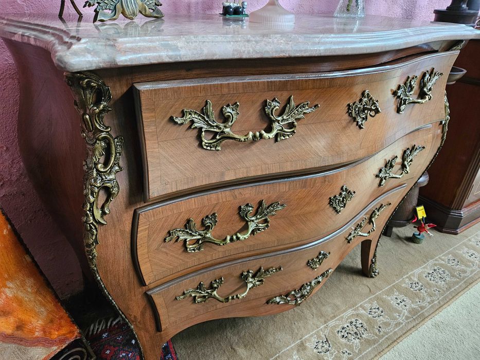 Muito bonita cómoda estilo Luis XV - óptimo estado geral