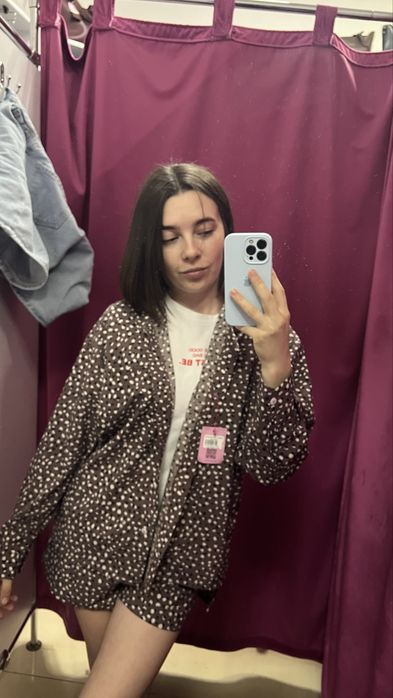 Жіночий костюм с-м