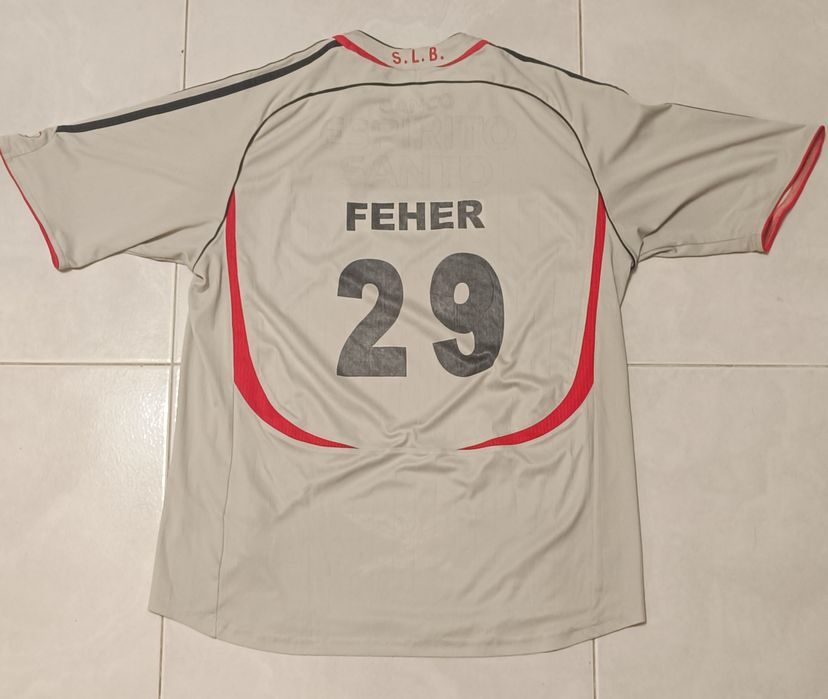 Camisola Miklos Feher.